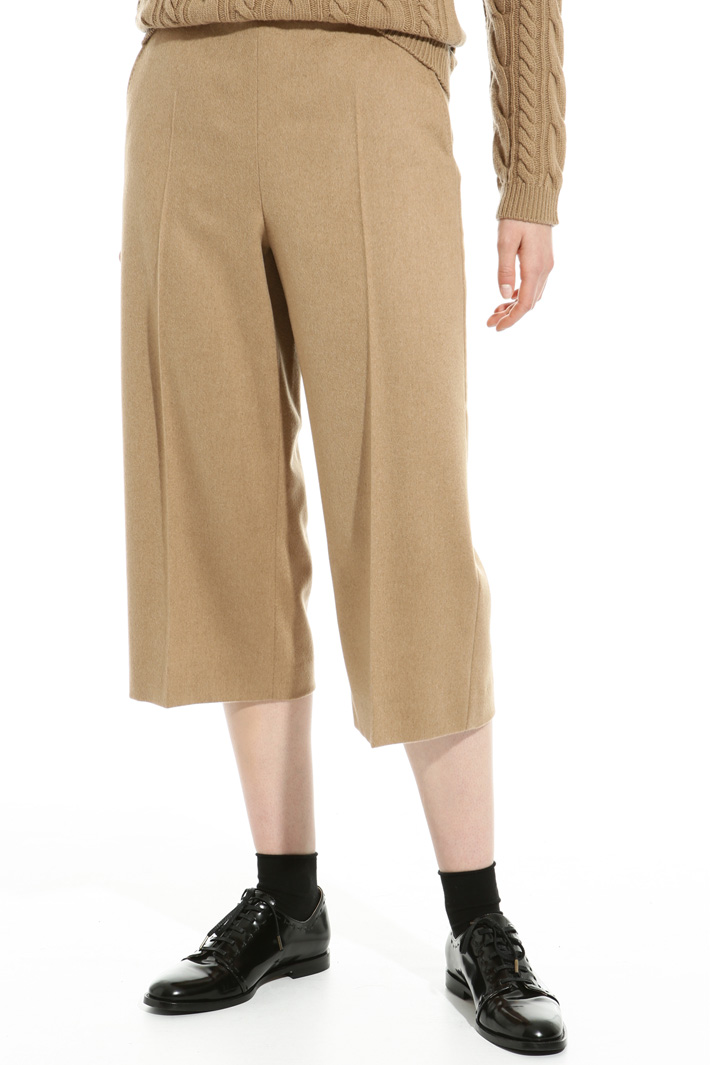 Cropped camel trousers Intrend Cropped camel trousers Intrend