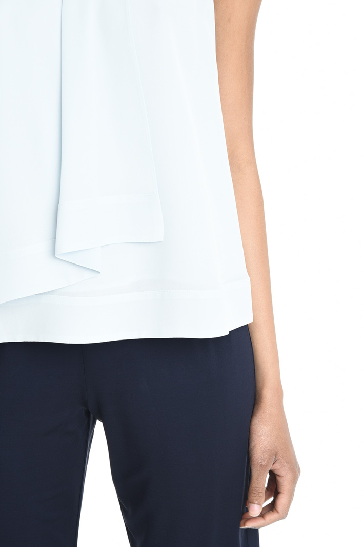 Top con drappeggio centrale Intrend Top con drappeggio centrale Intrend