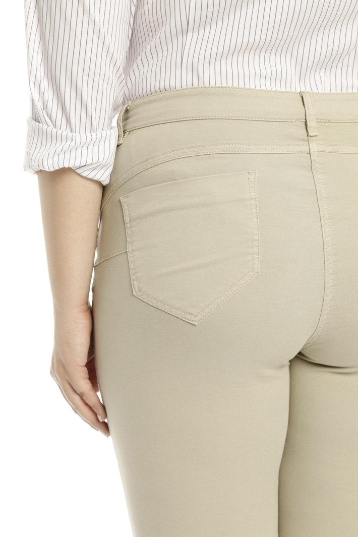 Pantalone in raso stretch Intrend Pantalone in raso stretch Intrend