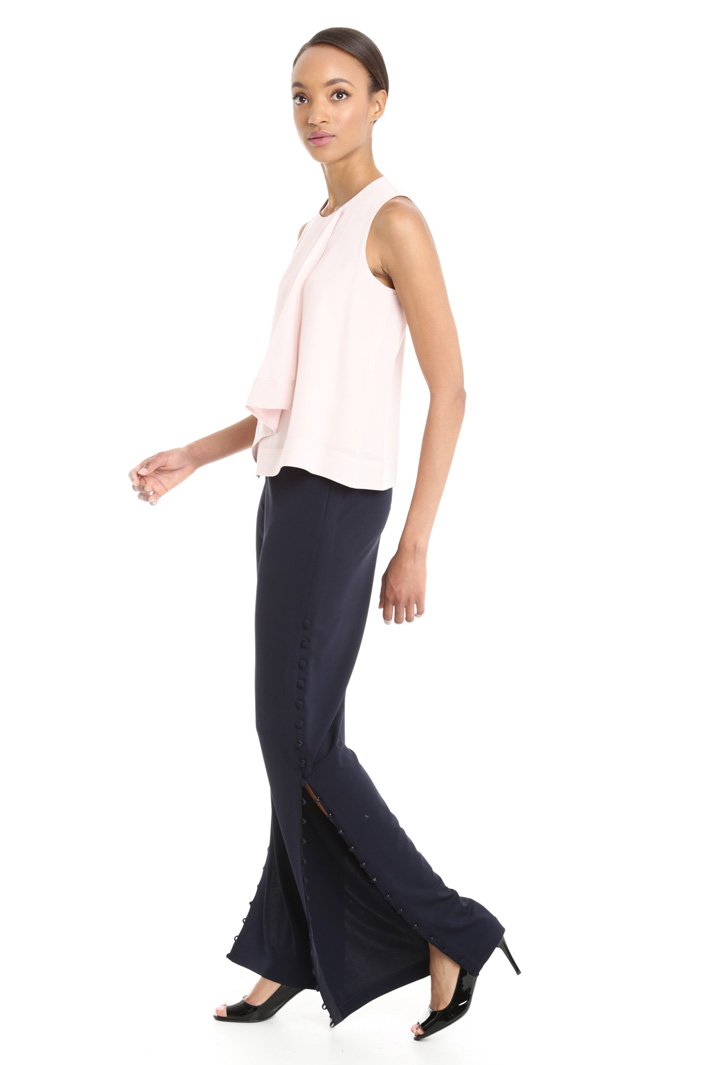 Pantaloni con bottoni laterali Intrend Pantaloni con bottoni laterali Intrend