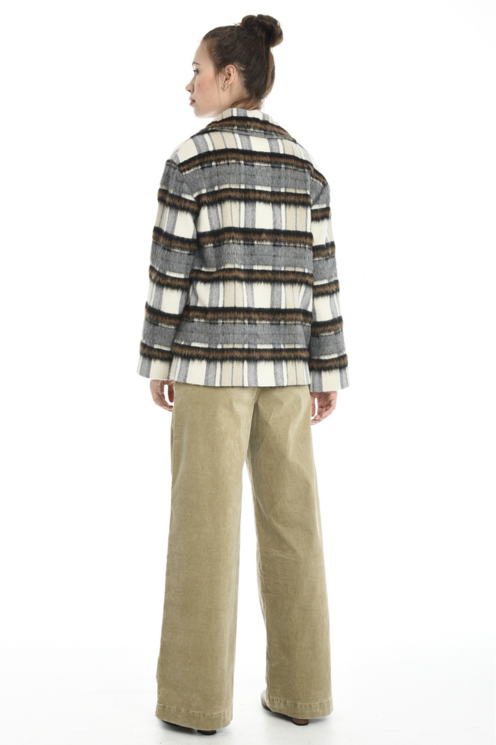 Cappotto corto in spazzolino Intrend Cappotto corto in spazzolino Intrend