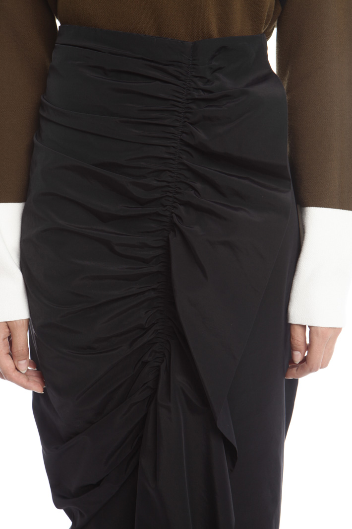 Longuette with maxi ruffles Intrend Longuette with maxi ruffles Intrend