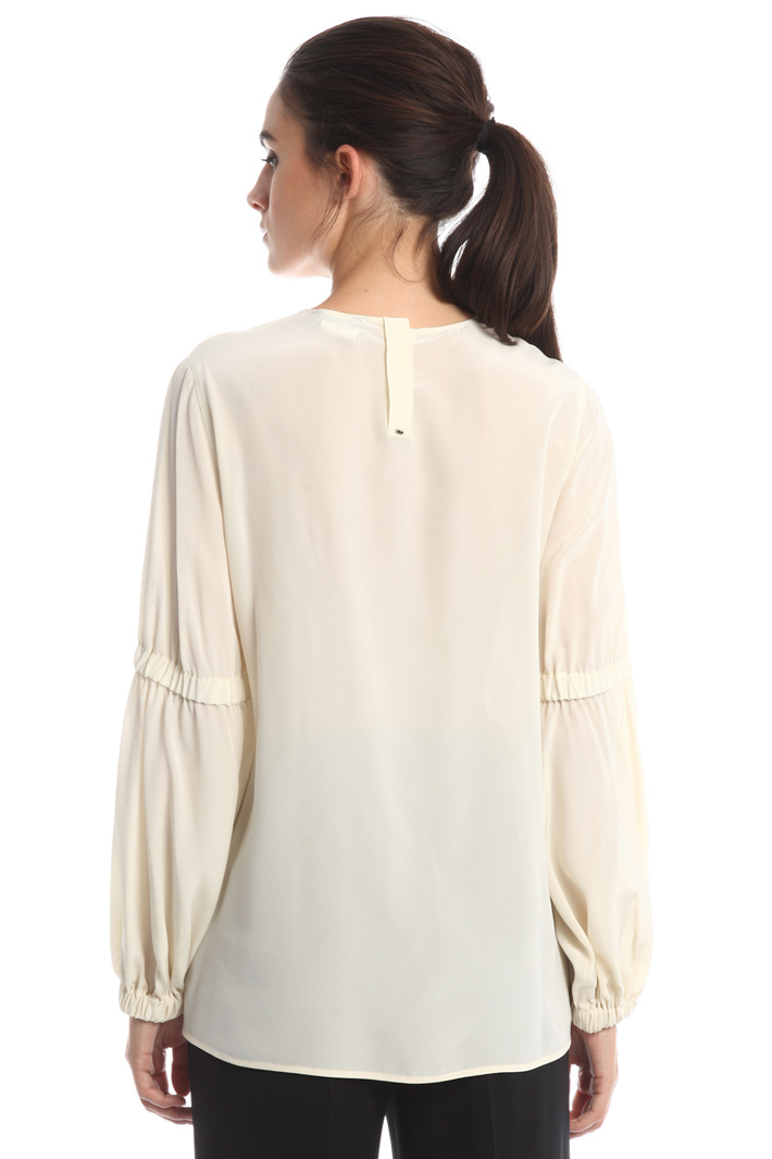 Blouse in crepe de chine Intrend Blouse in crepe de chine Intrend