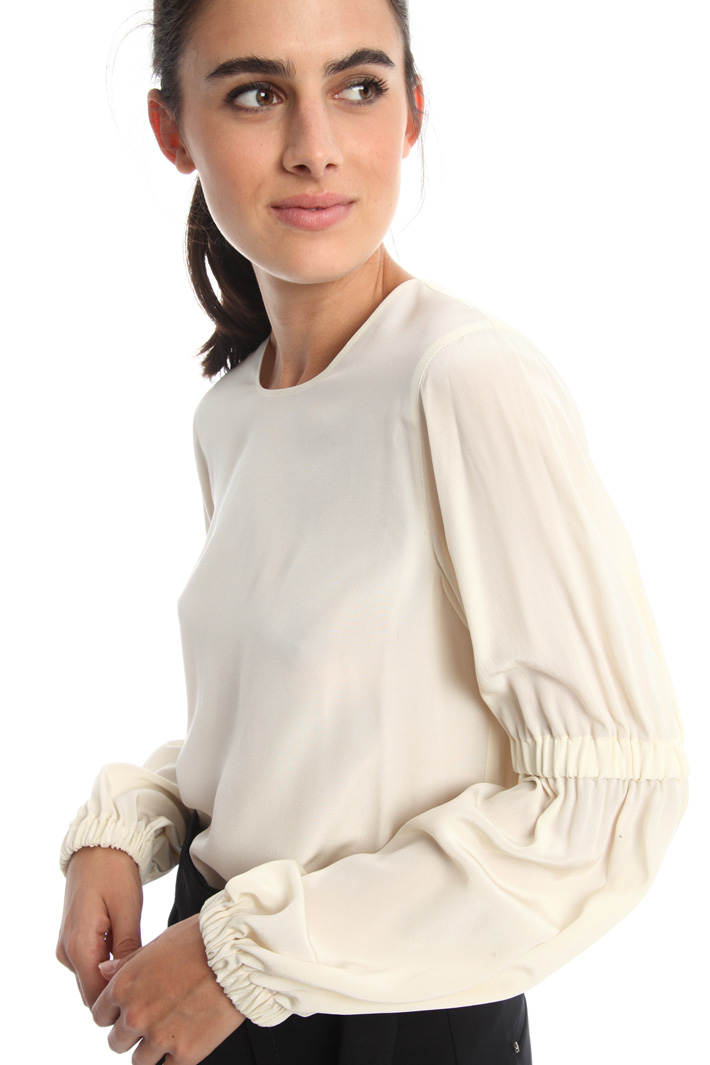 Blouse in crepe de chine Intrend Blouse in crepe de chine Intrend