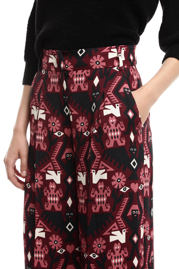 Printed wide leg trousers Intrend Printed wide leg trousers Intrend