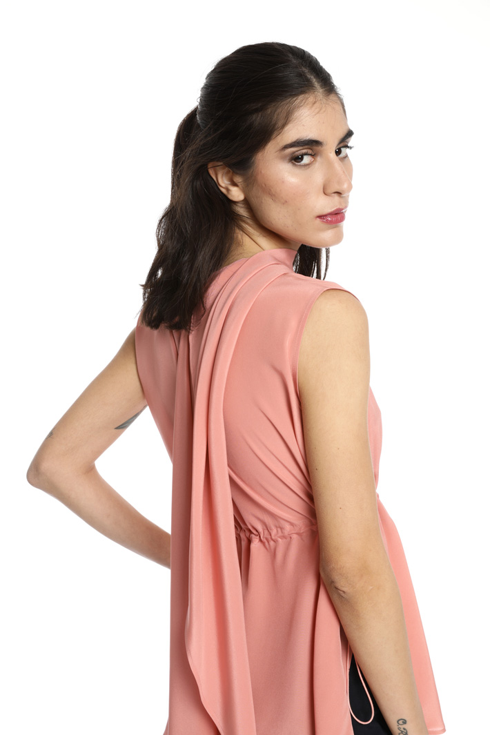 Asymmetrical silk top Intrend Asymmetrical silk top Intrend