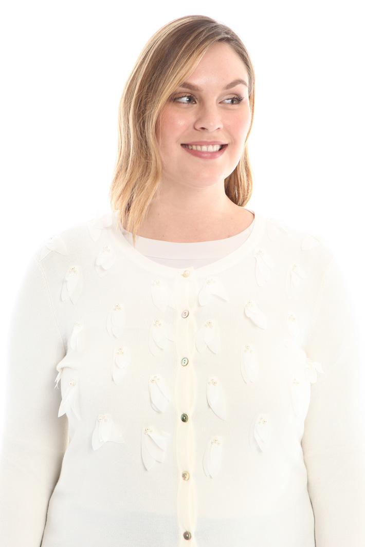 Cardigan con ricamo di petali Intrend Cardigan con ricamo di petali Intrend