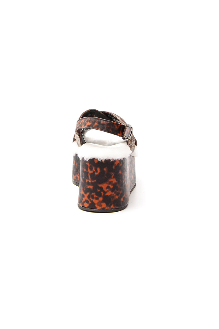 Leather platform sandal Intrend Leather platform sandal Intrend