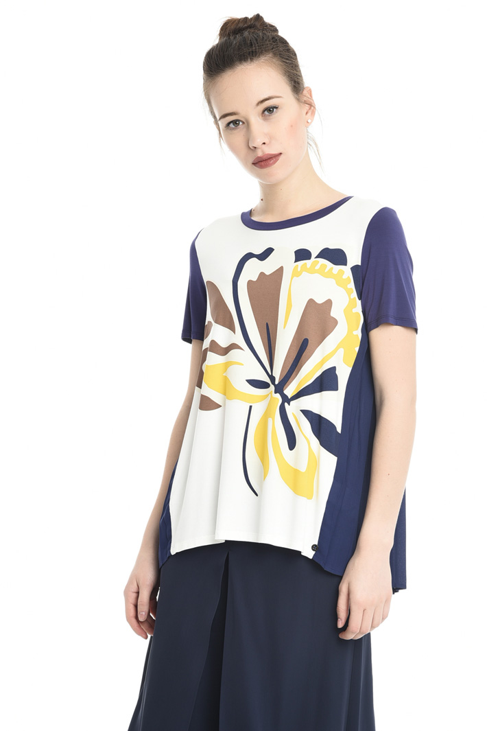 T-shirt con retro plissé Intrend T-shirt con retro plissé Intrend