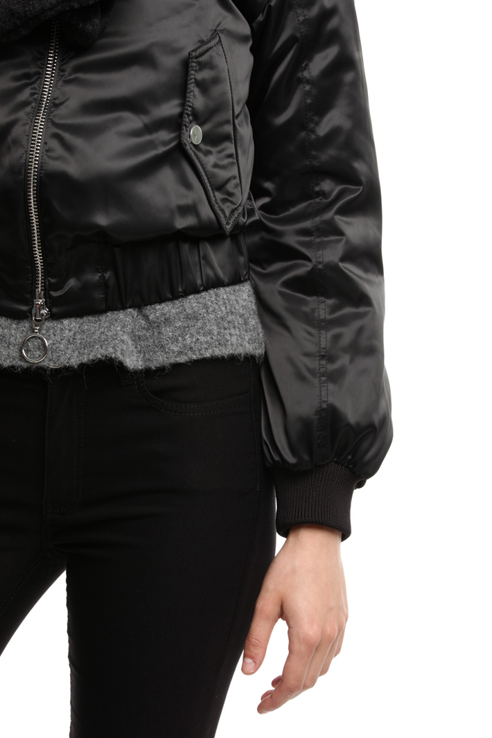 Bomber imbottito in raso Intrend Bomber imbottito in raso Intrend
