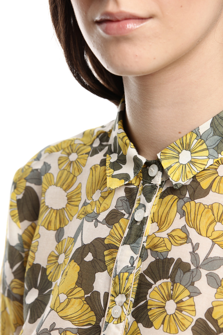 Camicia in mussola stampata Intrend Camicia in mussola stampata Intrend