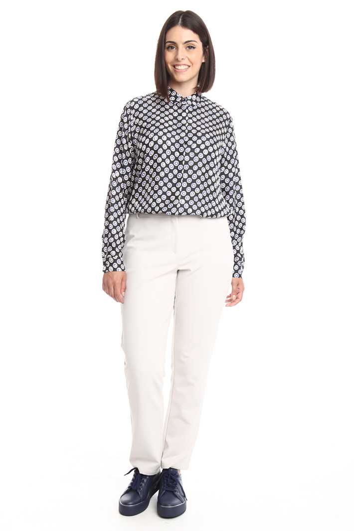 Pantalone in tessuto diagonale Intrend Pantalone in tessuto diagonale Intrend