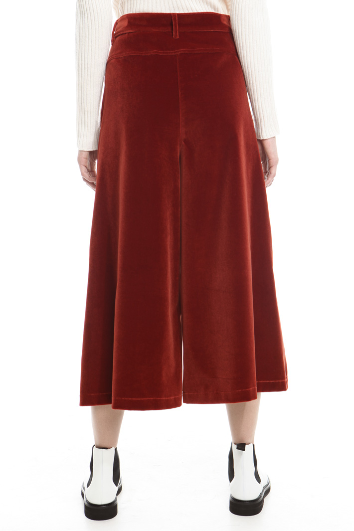 Pantalone cropped in velluto Intrend Pantalone cropped in velluto Intrend