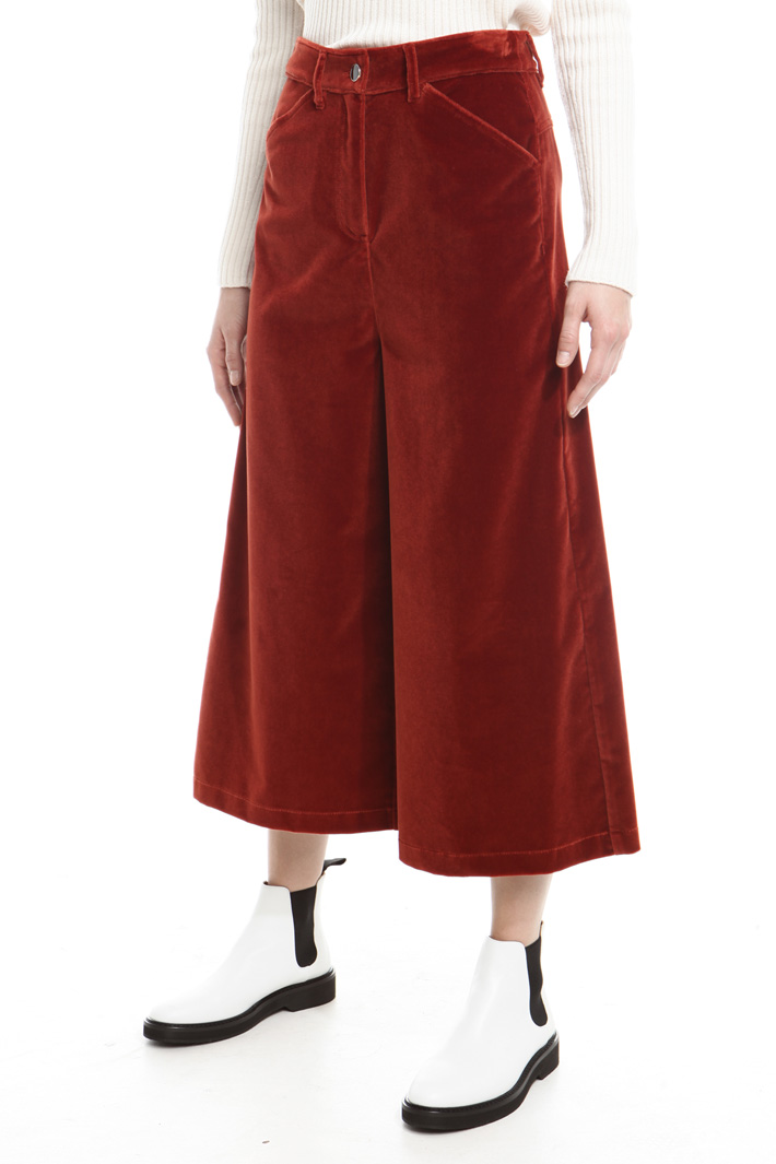 Pantalone cropped in velluto Intrend Pantalone cropped in velluto Intrend