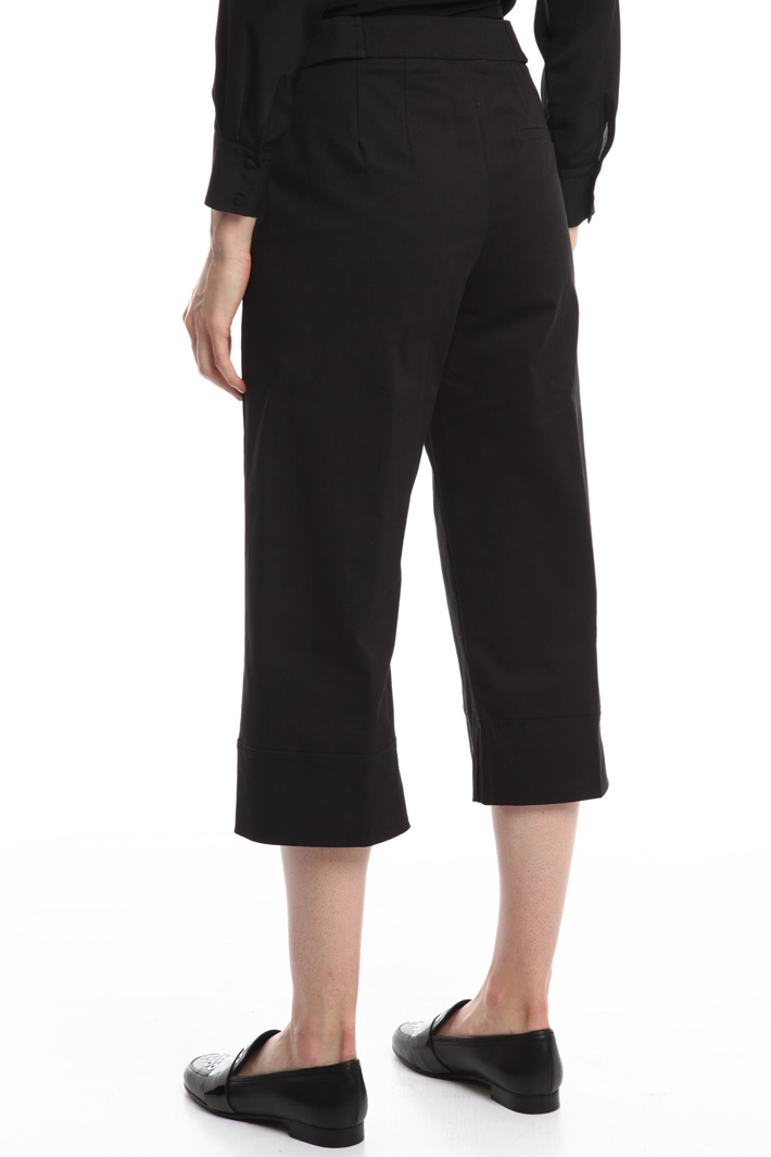 Cropped gabardine trousers Intrend Cropped gabardine trousers Intrend