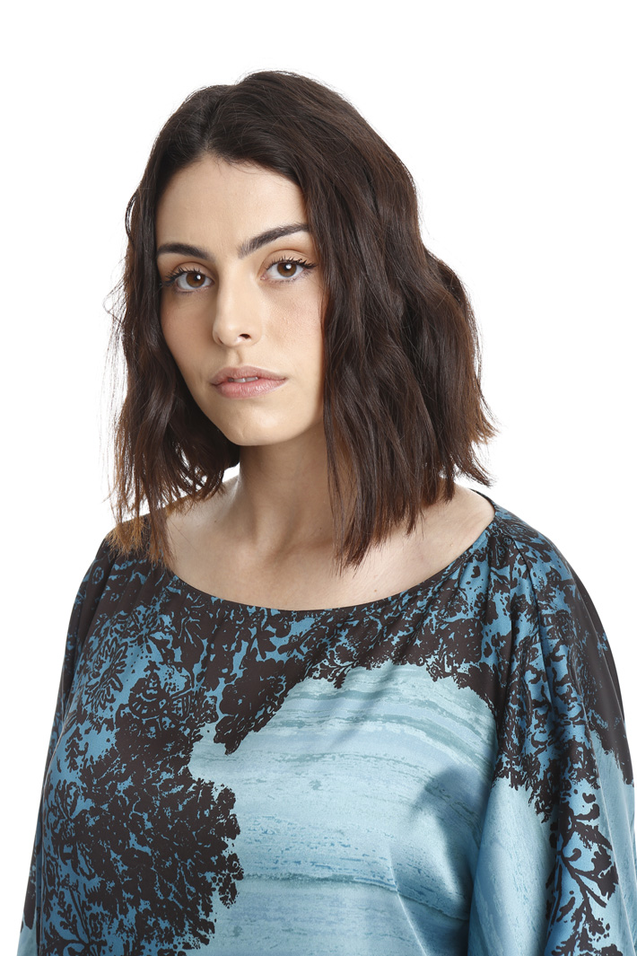 Casacca ampia in raso Intrend Casacca ampia in raso Intrend