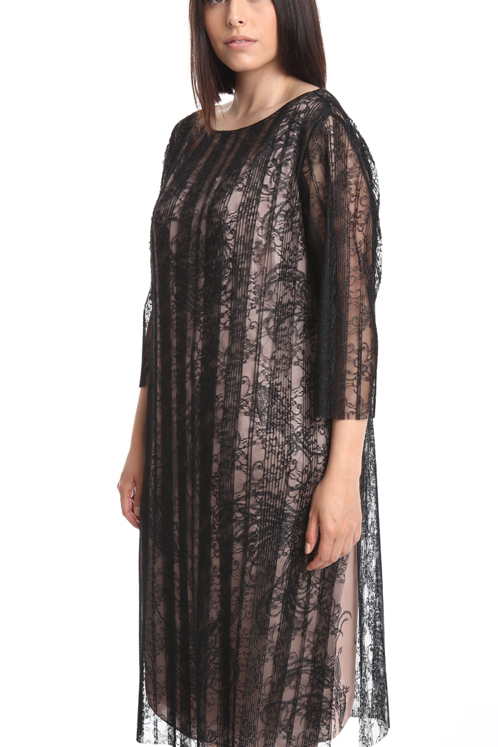 Abito in pizzo con fodera Intrend Abito in pizzo con fodera Intrend
