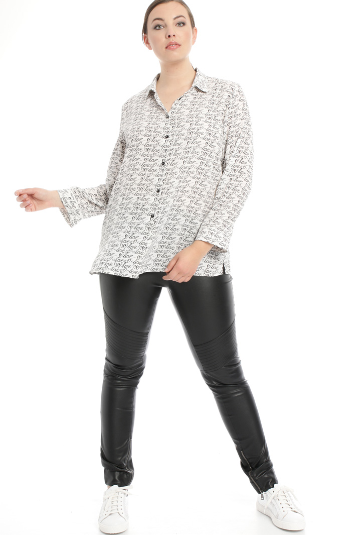 Shirt in fluid fabric Intrend Shirt in fluid fabric Intrend