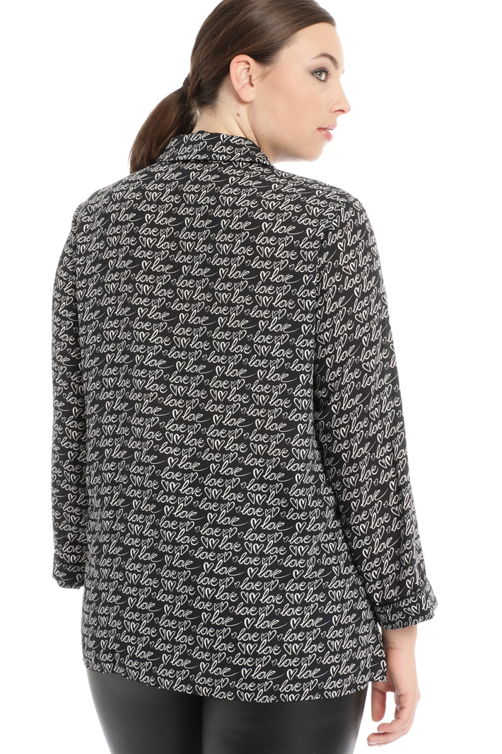 Shirt in fluid fabric Intrend Shirt in fluid fabric Intrend