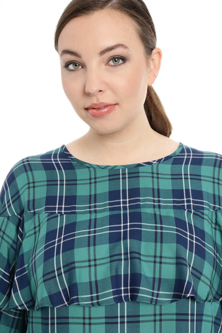 Flounced blouse Intrend Flounced blouse Intrend