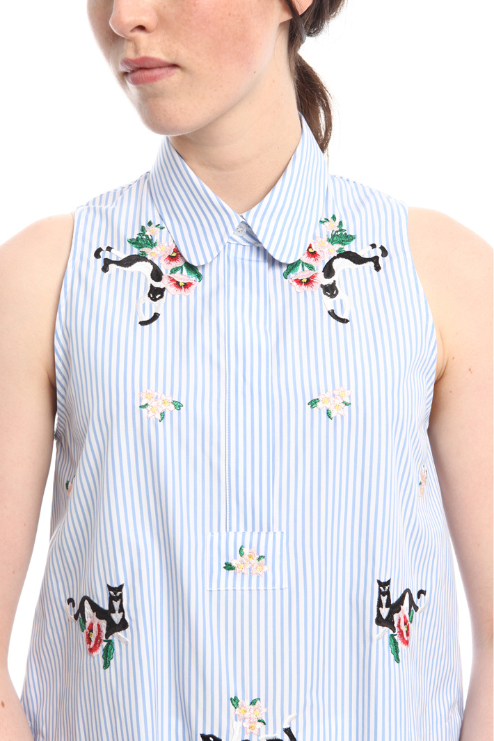Camicia ricamata senza maniche Intrend Camicia ricamata senza maniche Intrend