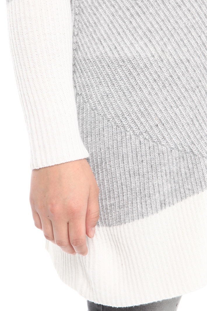 Cardigan lungo a coste Intrend Cardigan lungo a coste Intrend