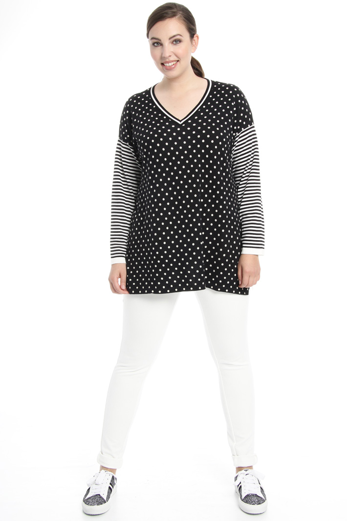 Multi-patterned sweater Intrend Multi-patterned sweater Intrend