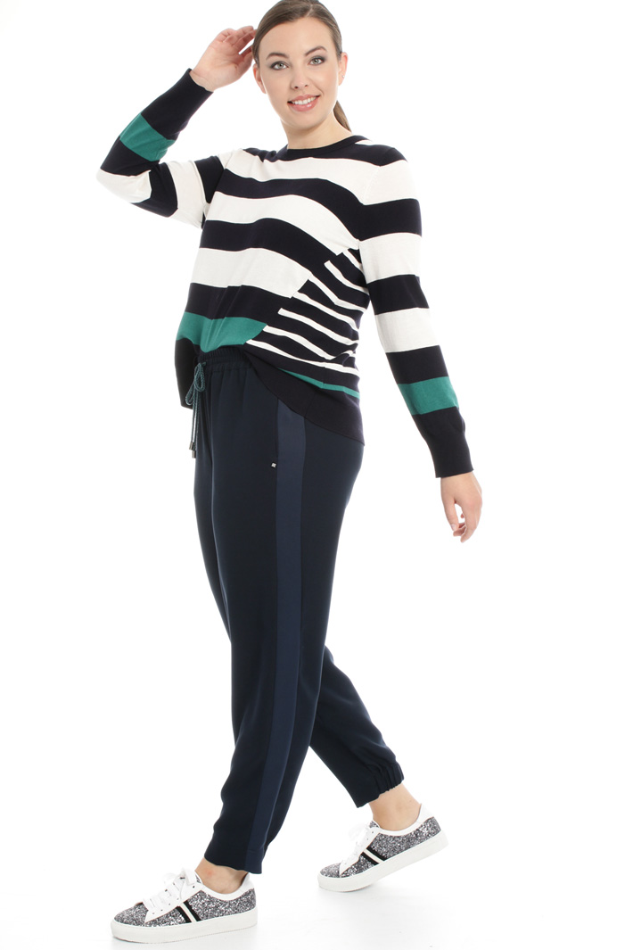 Striped viscose sweater Intrend Striped viscose sweater Intrend