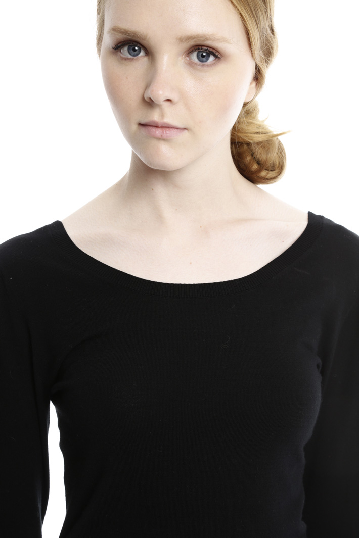Maglia aderente in viscosa Intrend Maglia aderente in viscosa Intrend