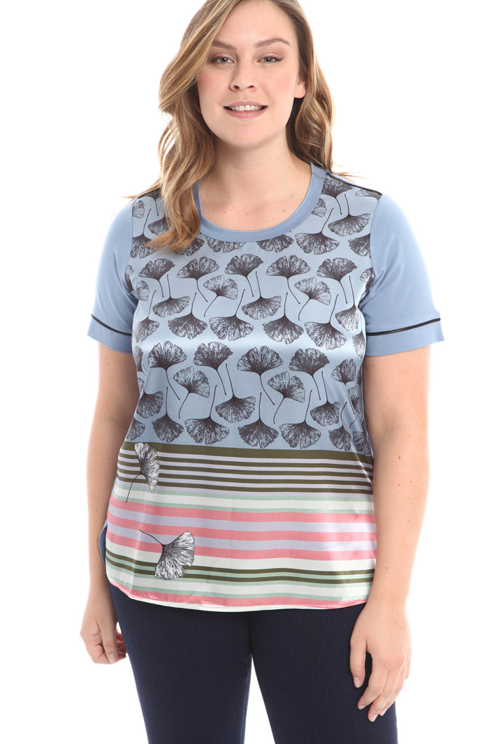 T-shirt con pannello in raso Intrend T-shirt con pannello in raso Intrend