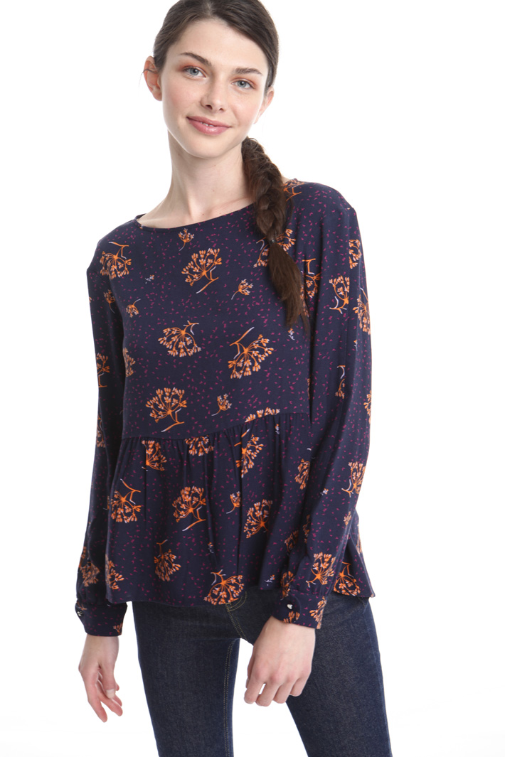 Blusa in crepe con fantasia Intrend Blusa in crepe con fantasia Intrend