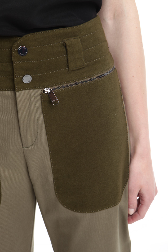 Pantalone in diagonale stretch Intrend Pantalone in diagonale stretch Intrend