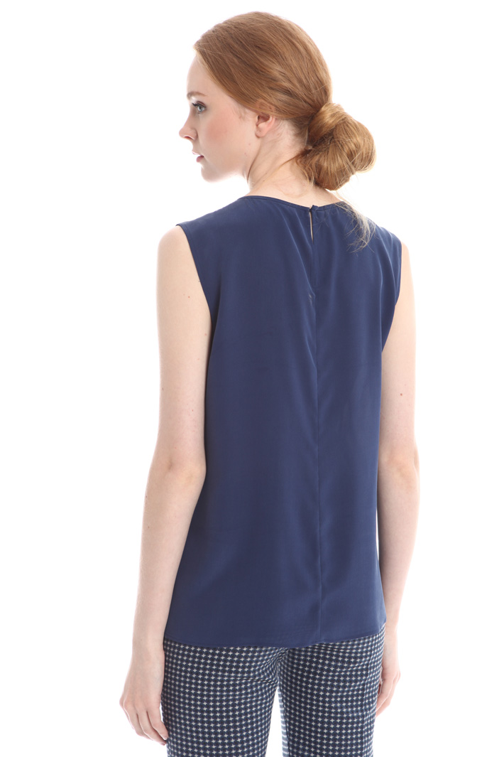 Ruffled blouse with plissé Intrend Ruffled blouse with plissé Intrend