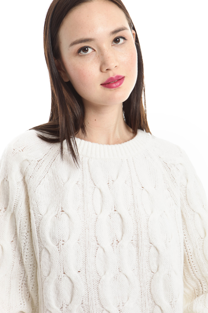 Maglia con lavorazione trecce Intrend Maglia con lavorazione trecce Intrend