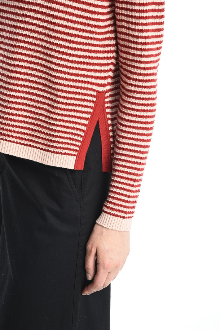 Maglia in filato stretch Intrend Maglia in filato stretch Intrend