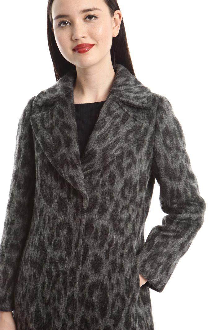 Cappotto a motivo animalier Intrend Cappotto a motivo animalier Intrend