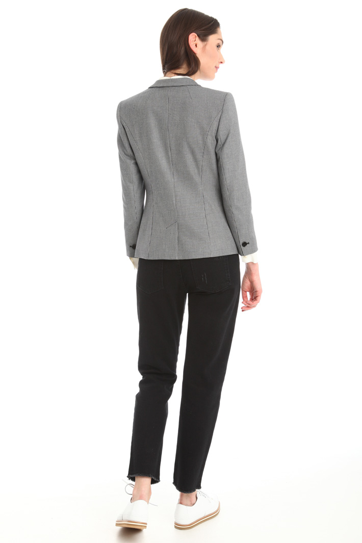 Blazer in tessuto stretch Intrend Blazer in tessuto stretch Intrend