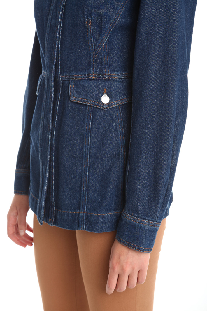 Semi-fitted denim jacket Intrend Semi-fitted denim jacket Intrend
