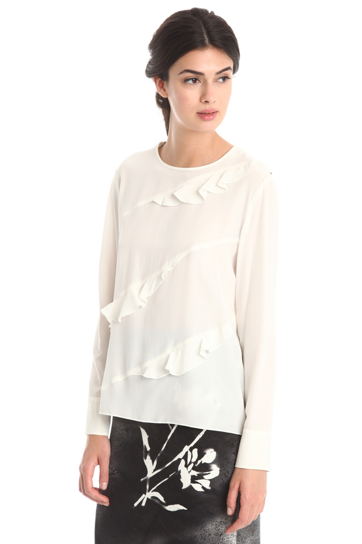 Blusa con volant in seta Intrend Blusa con volant in seta Intrend