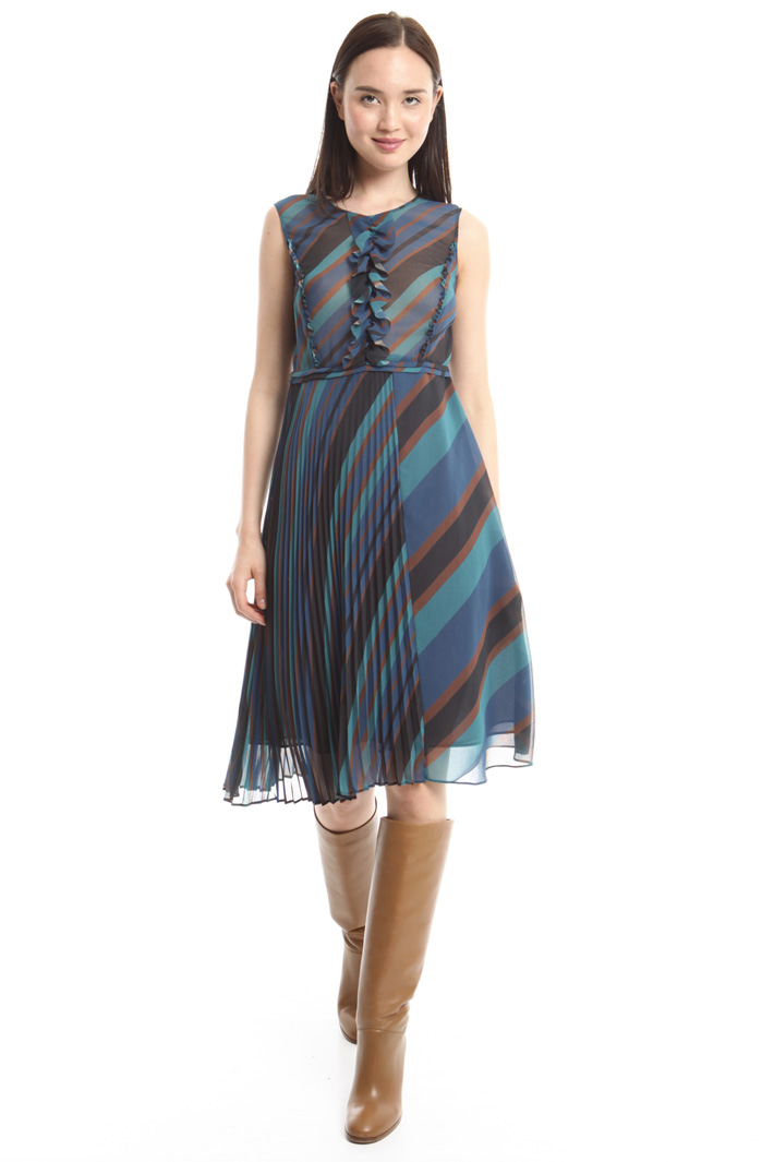 Abito in georgette rigata Intrend Abito in georgette rigata Intrend