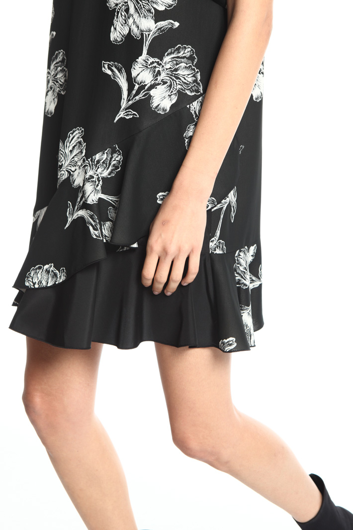 Crepe viscose dress Intrend Crepe viscose dress Intrend