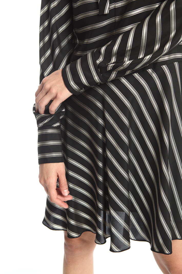 Printed viscose dress Intrend Printed viscose dress Intrend