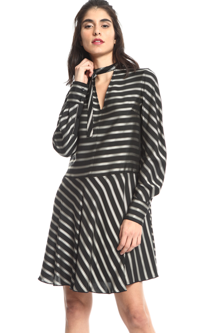 Printed viscose dress Intrend Printed viscose dress Intrend