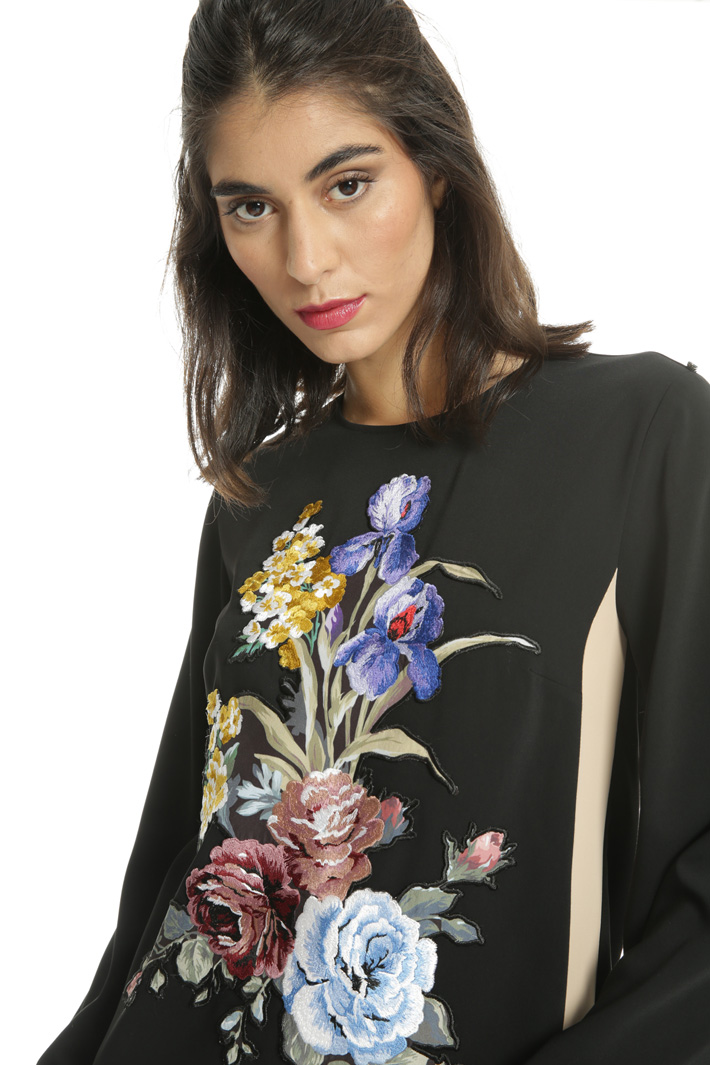 Bell cuff dress Intrend Bell cuff dress Intrend