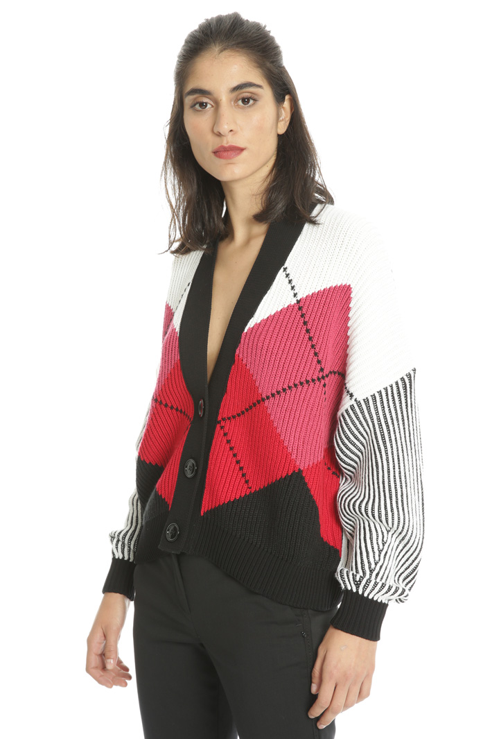 Boxy-fit ribbed cardigan Intrend Boxy-fit ribbed cardigan Intrend