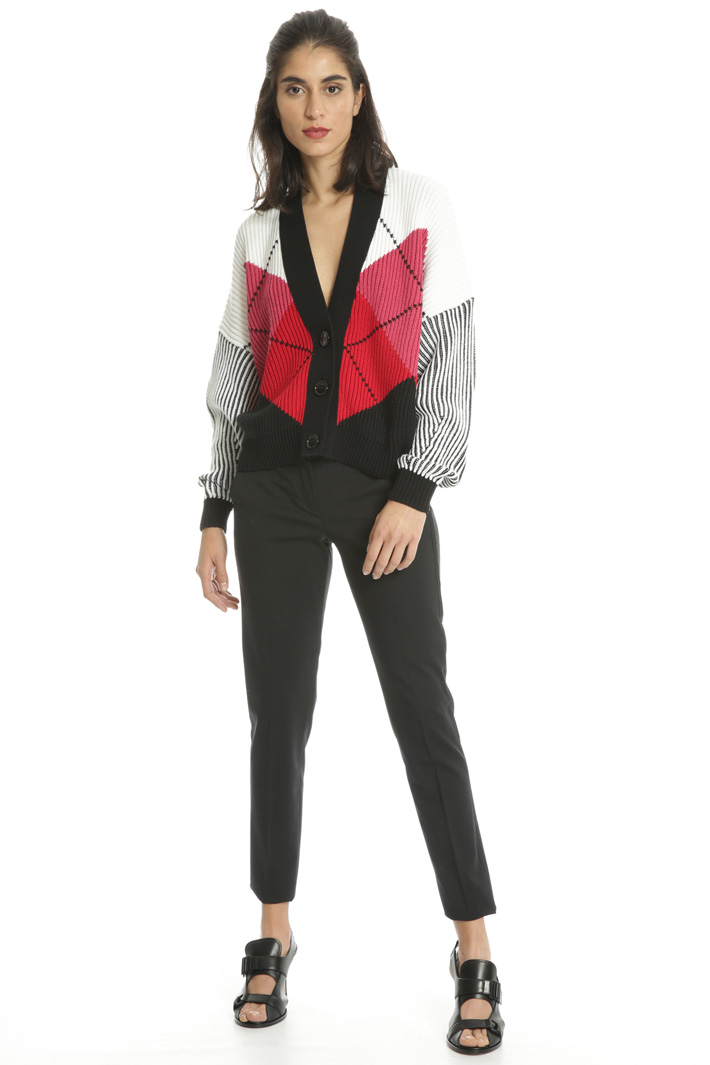 Boxy-fit ribbed cardigan Intrend Boxy-fit ribbed cardigan Intrend