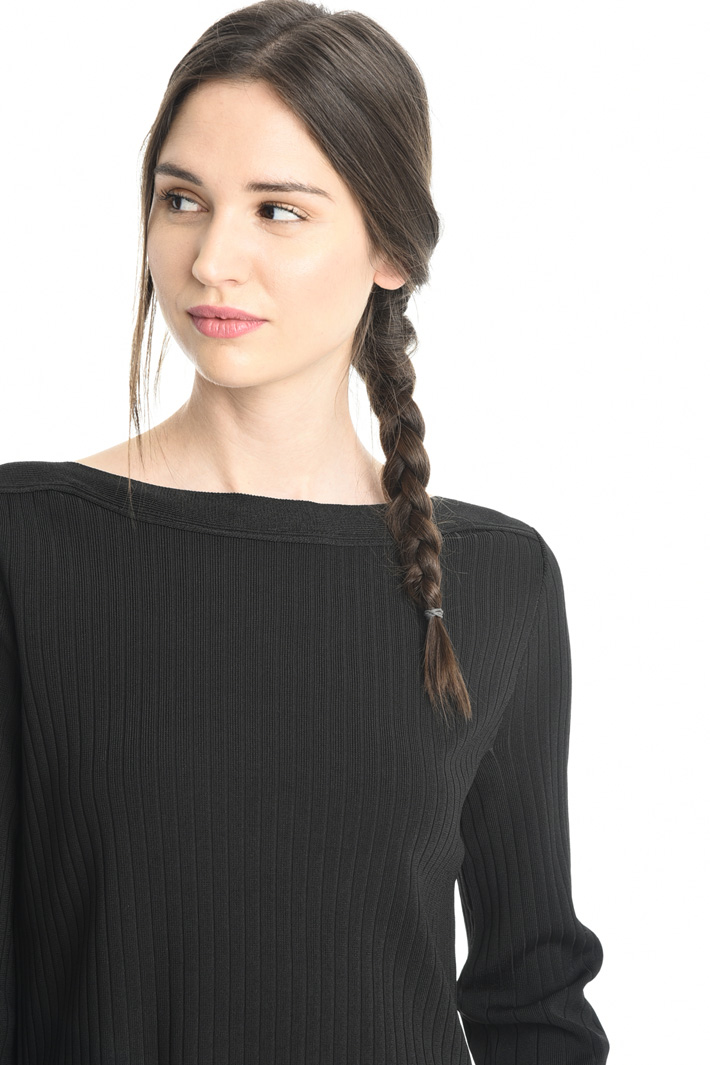 Maglia in viscosa a coste Intrend Maglia in viscosa a coste Intrend