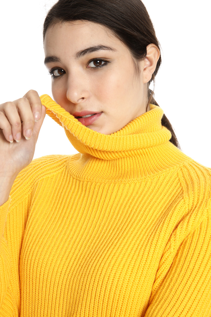 Pure wool turtleneck sweater Intrend Pure wool turtleneck sweater Intrend