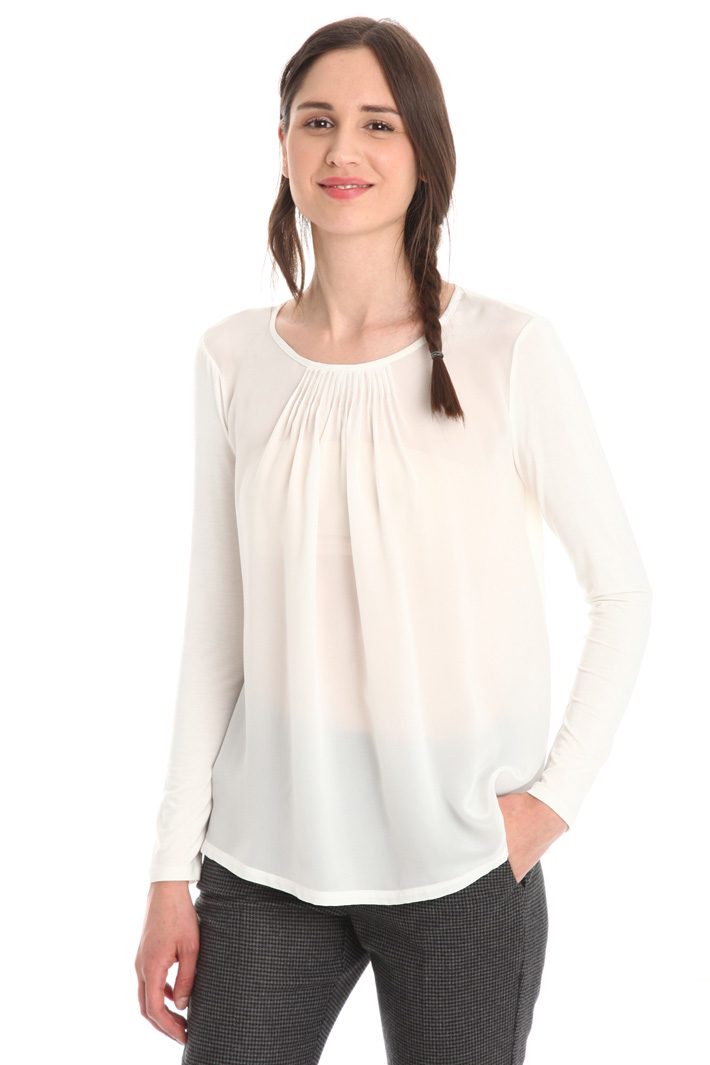 T-shirt in jersey fluido Intrend T-shirt in jersey fluido Intrend