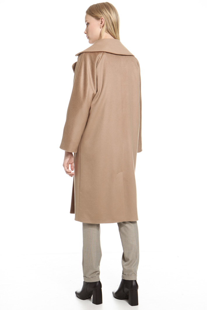 Wide lapel coat Intrend Wide lapel coat Intrend